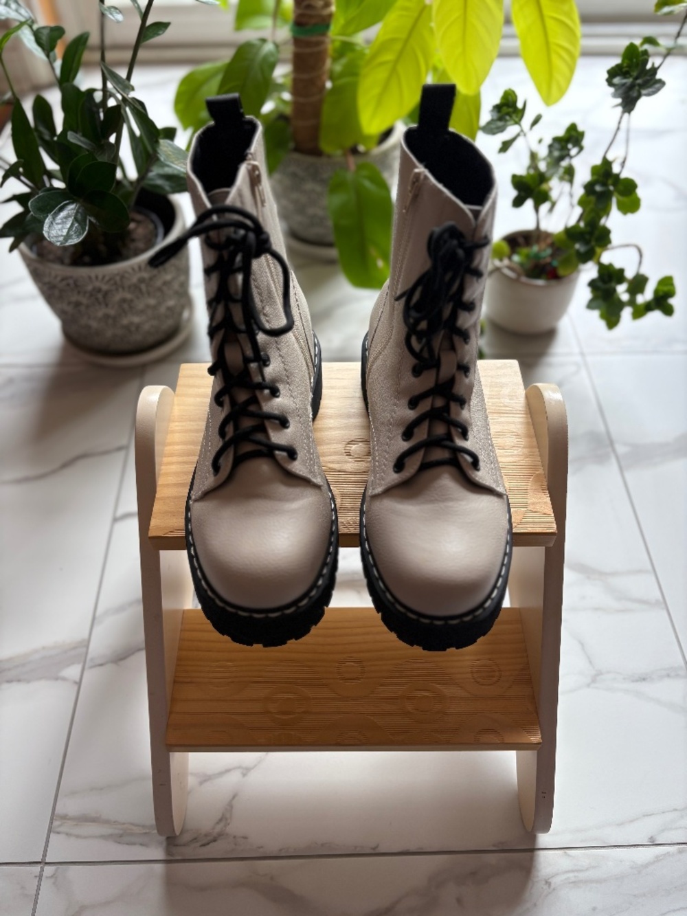 Dr Martens Knock Off